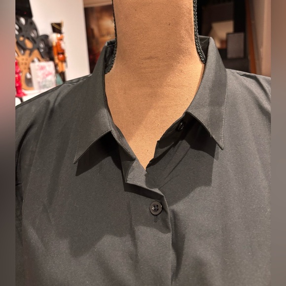 Simple black men’s shirt only worn once 2XL—dress it up
or dress it ups it down! - Picture 3 of 6